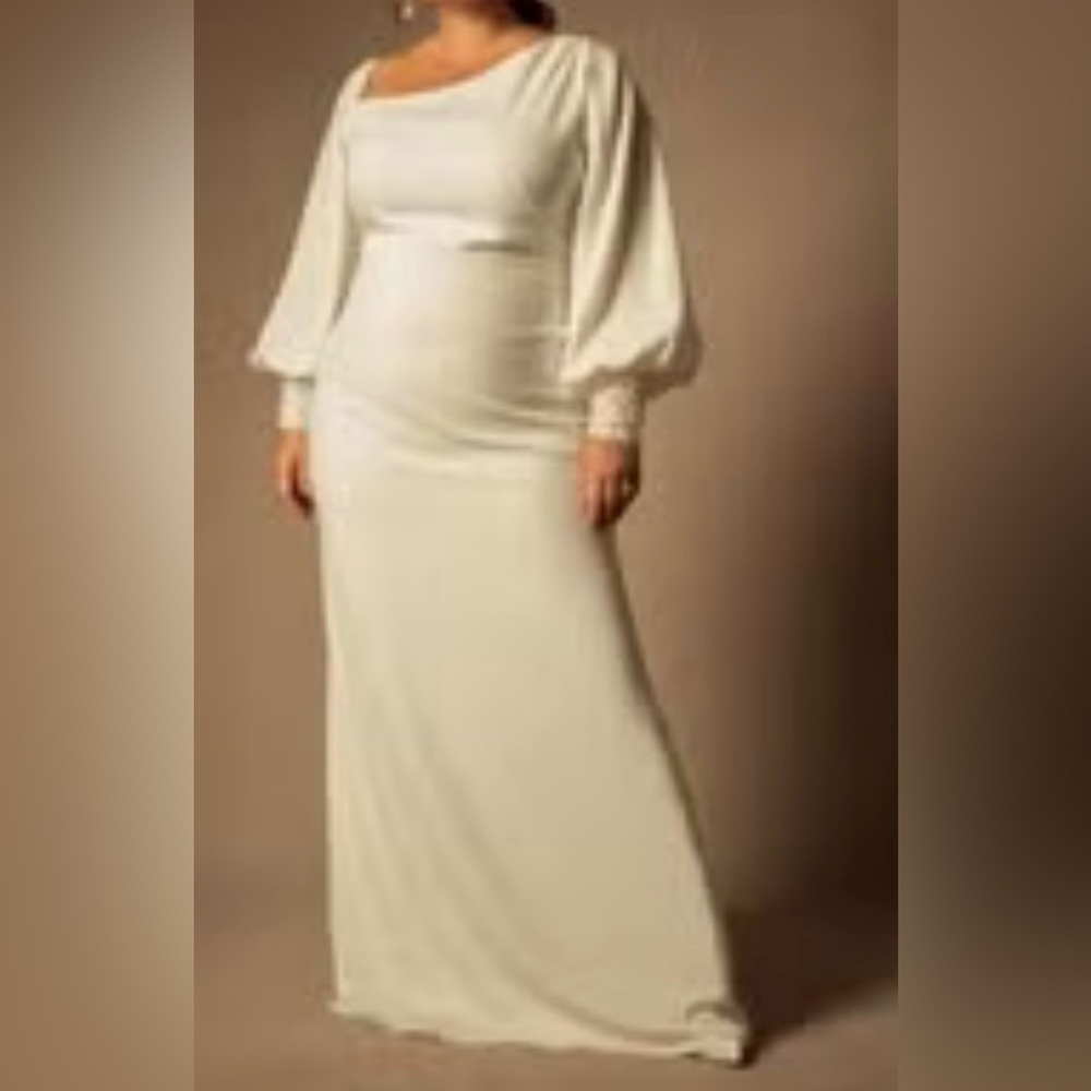 NWT Eloquii Bridal Pearl Cuff Gown Size 16W